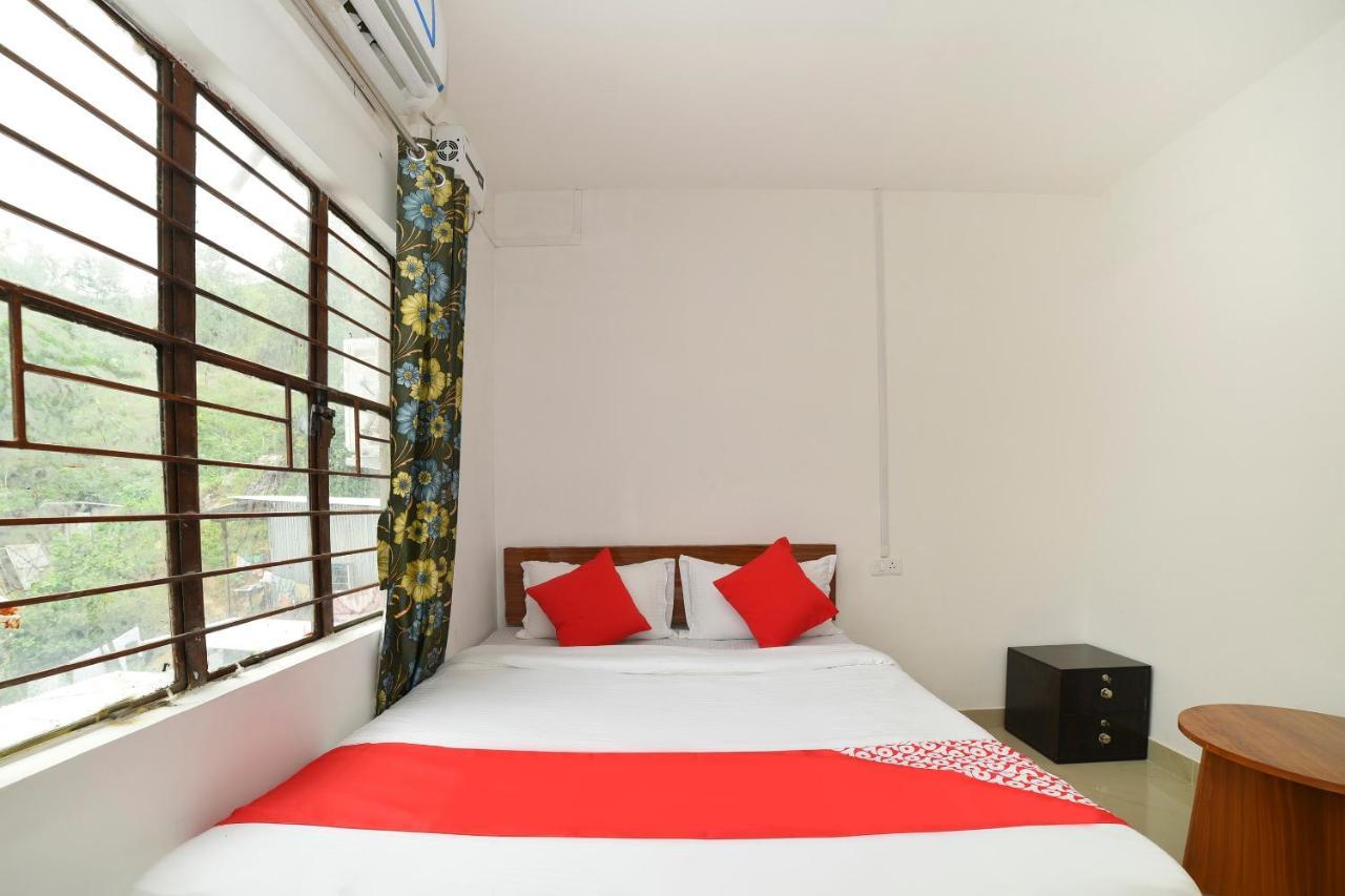 גווהטי Oyo 40893 Hotel Lotus מראה חיצוני תמונה