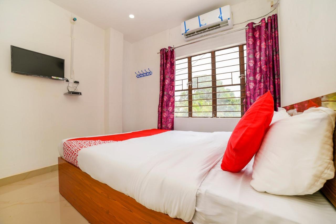 גווהטי Oyo 40893 Hotel Lotus מראה חיצוני תמונה
